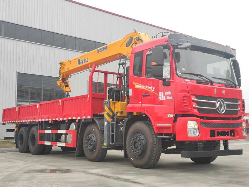 東風K5前四后八隨車吊（14T）