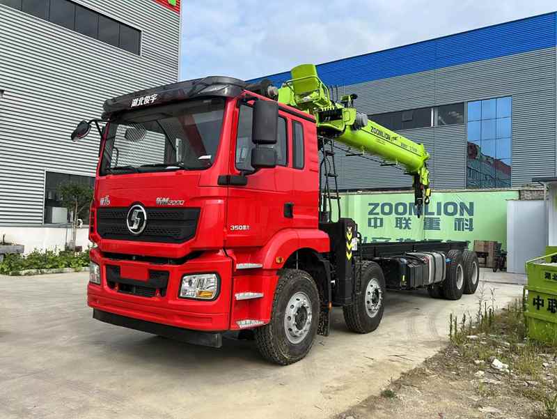 陜汽德龍M3000隨車吊（中聯(lián)16噸）